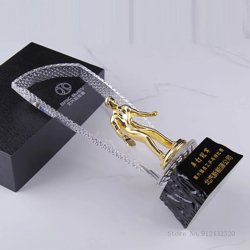Customized Crystal Trophy Trop - Badminton Europe recensie en prijs